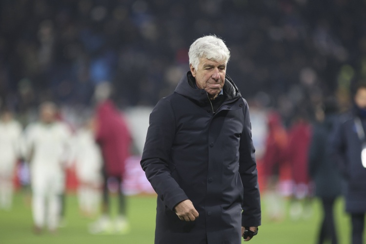 星空体育官网-罗体：罗马计划冬窗补强锋线+防线，马伦即将加盟+齐尔克泽不确定