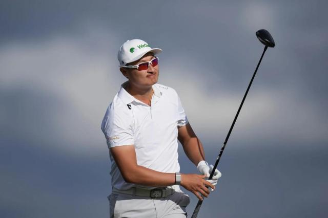 星空体育官网下载入口-美巡“双子星”:李昊桐两场TOP15 窦泽成四战皆晋级